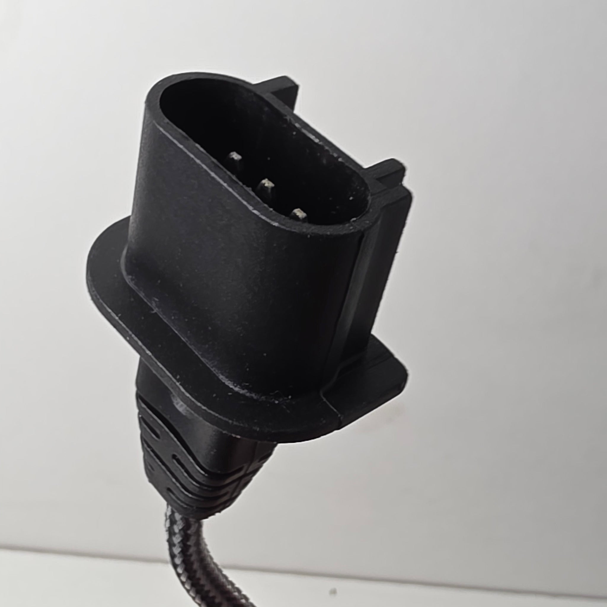 Conector estándar H13/9008 para instalación Dual Beam.