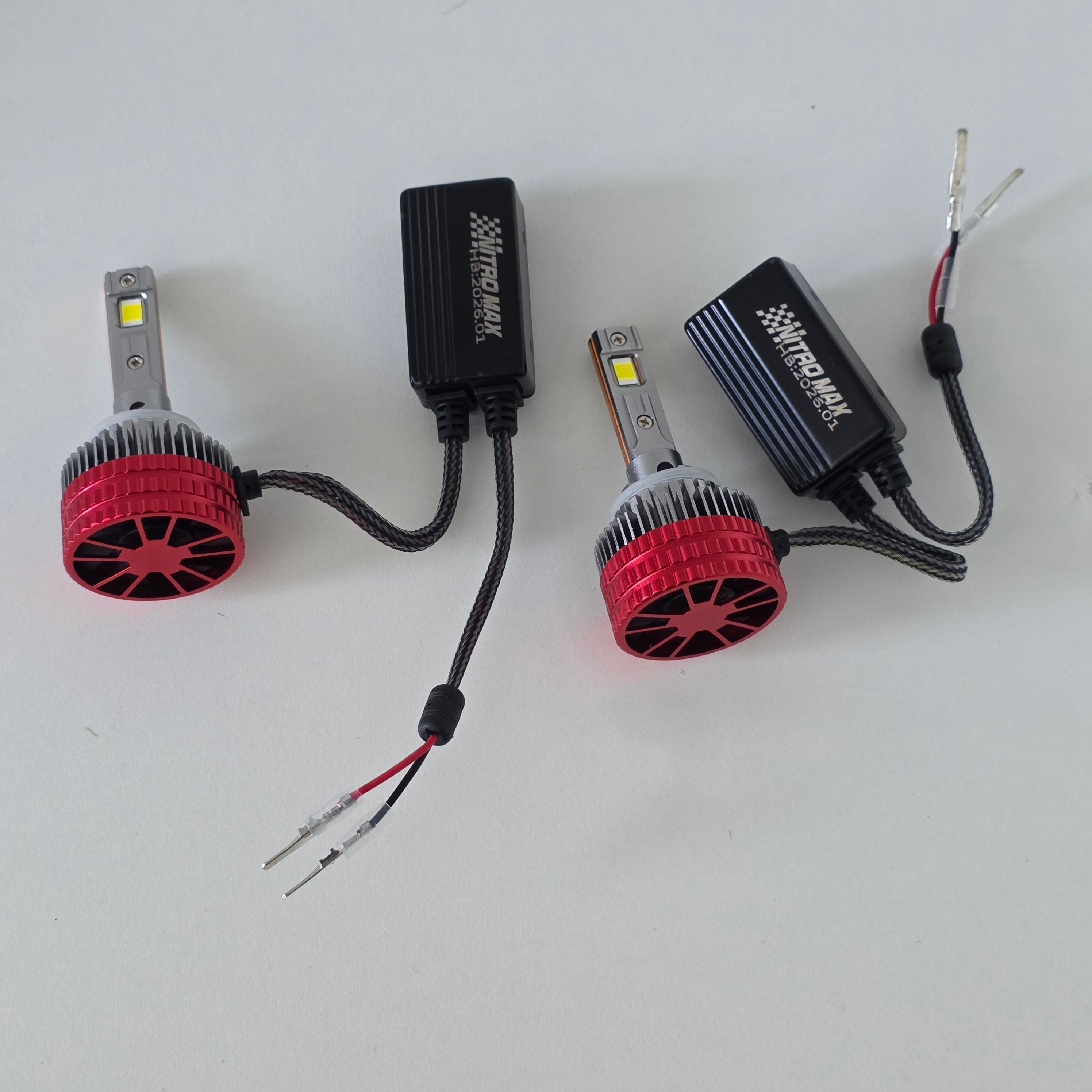Kit LED H27 Nitro Max incluyendo módulos CANBUS independientes.